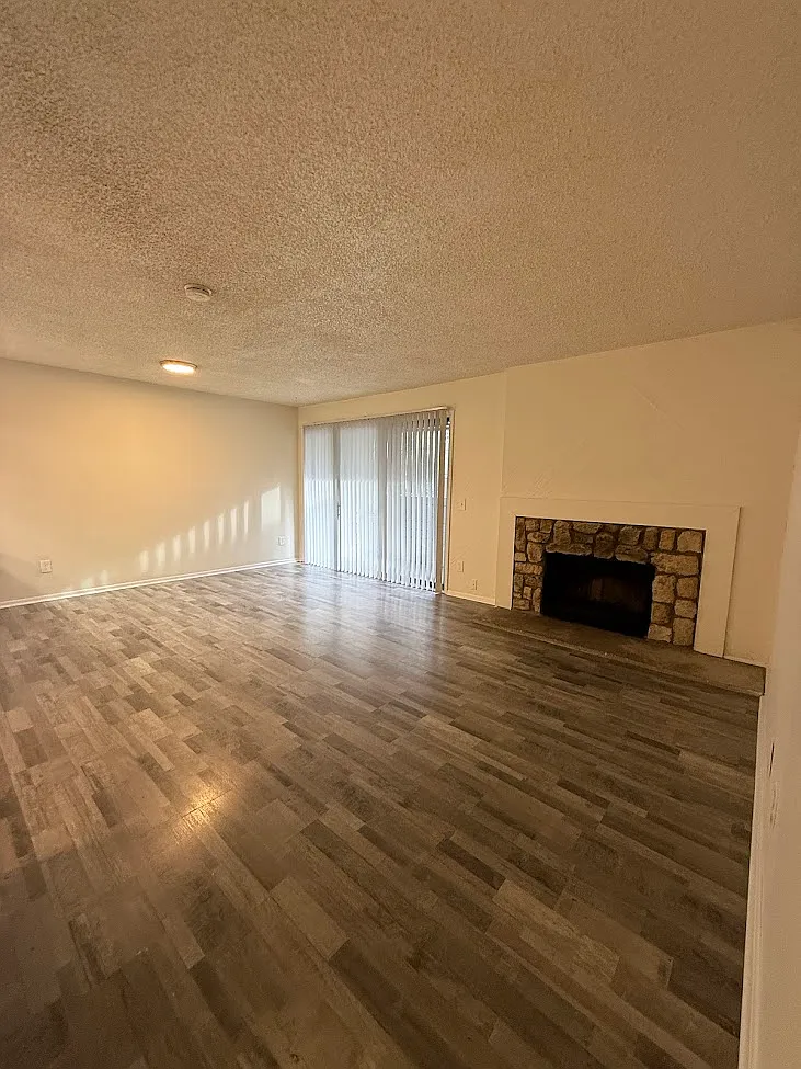 1 bed, 800 sqft, $1,425 — Photo 1