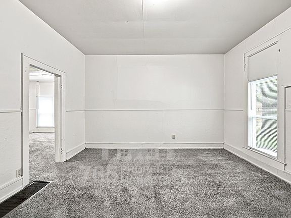 4th image of 603 S Main St APT 2