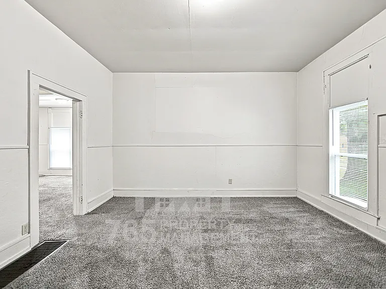 603 S Main St #2 — Photo 4
