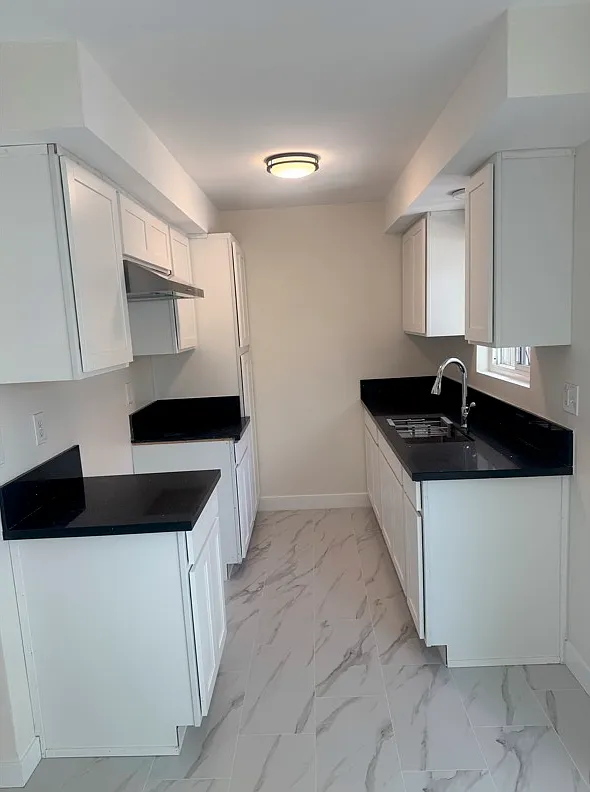 2 bed, 1.5 bath, 900 sqft, $3,150 — Photo 4