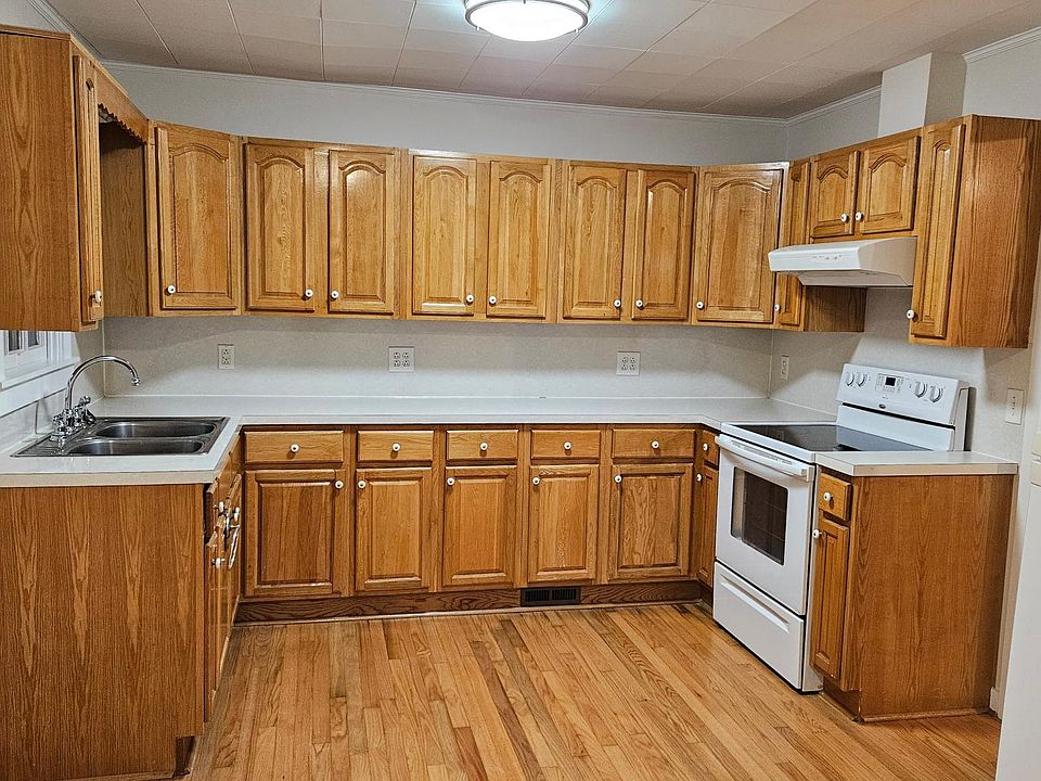 2nd image of 519 Highland Ave