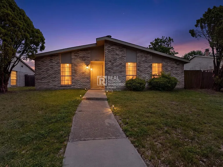 5217 Aberdean Trl — Photo 1