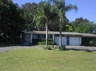 205 S Lakeshore Blvd, Howey In The Hills, FL 34737