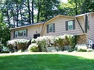 79 East Dr, Danbury, CT 06810