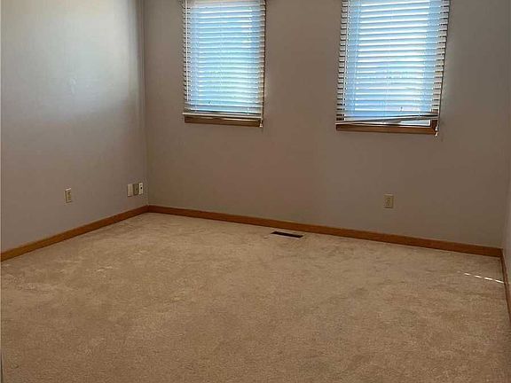 4th image of 203 Glen Hill Dr