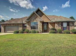 617 Piney Ridge Cir, Madisonville, LA 70447