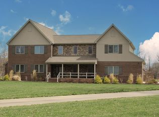 68 Bridlewood Dr, Murray, KY 42071
