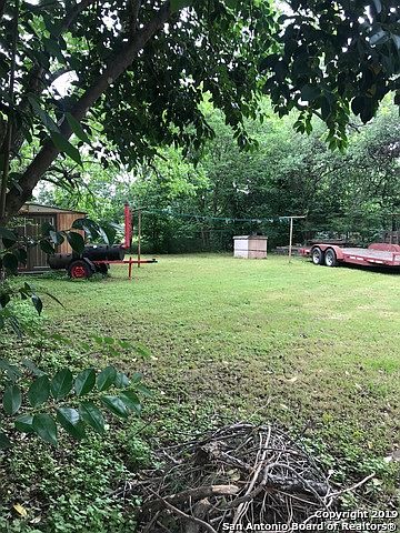 1st image of 610 Clifford Dr #2