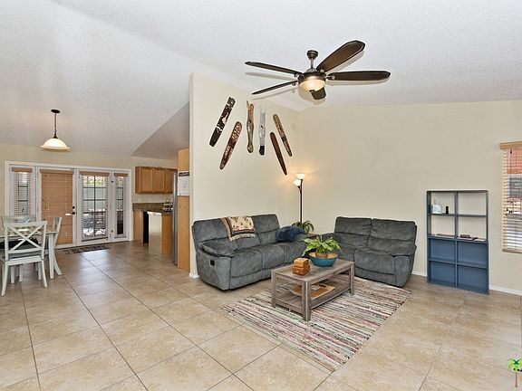 5th image of 30376 Avenida Maravilla