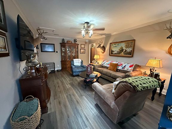 3rd image of 51 Center St