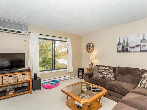 3rd image of 627 19th St E