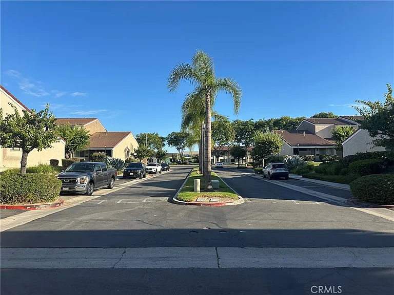 6 Lincoln Ct — Photo 17