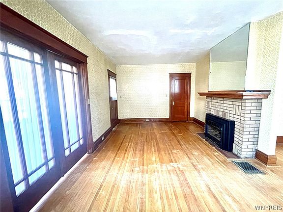 5th image of 75 Harding Rd