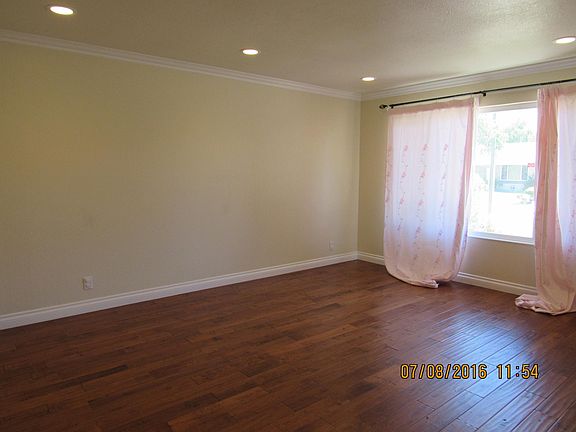 4th image of 1877 Saint Andrews Pl