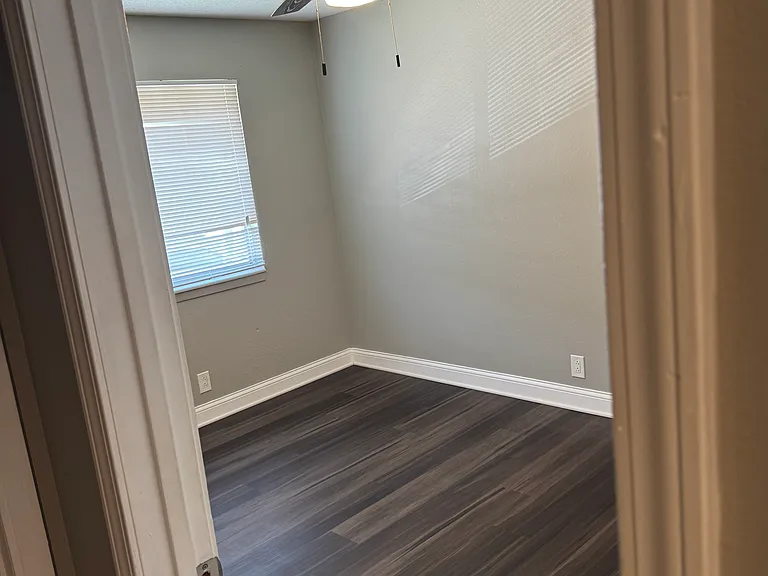 501 Colorado St #7 — Photo 6