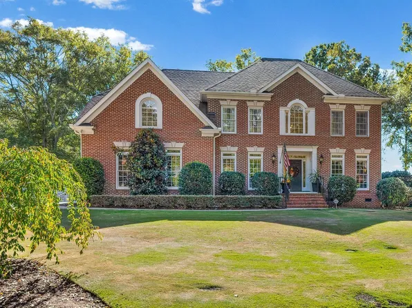 305 Stone Dale Dr, Simpsonville, SC 29681