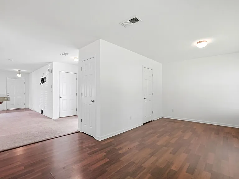 1906 Treefrog Ct — Photo 8
