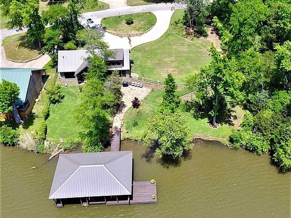 2nd image of 1703 E Shore Dr