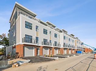 26 Upper Falls Rd UNIT 104, Biddeford, ME 04005