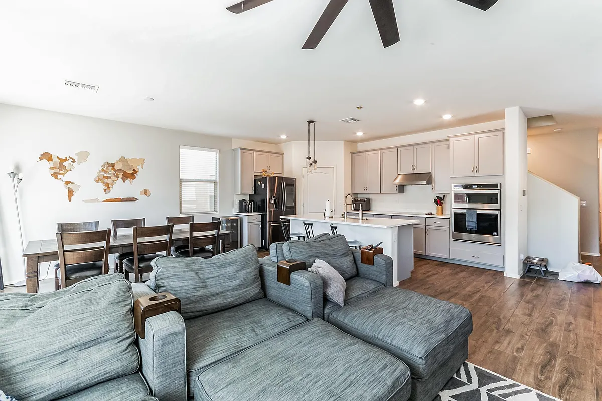 Living area - 6236 N Saguaro Post Pl