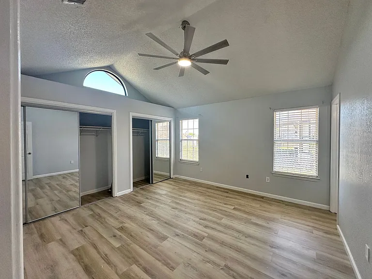 312 Bronc Dr — Photo 11