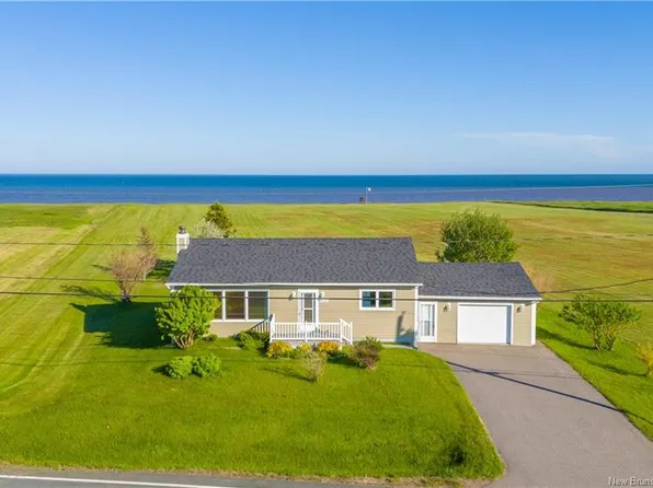 1222 Chiasson Rd, Shippagan, NB E8S 3E5