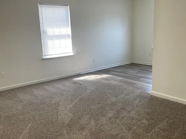 243 Fulkerson Dr #C, Charlestown, IN 47111