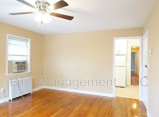 8712 Plymouth St APT 5, Silver Spring, MD 20901