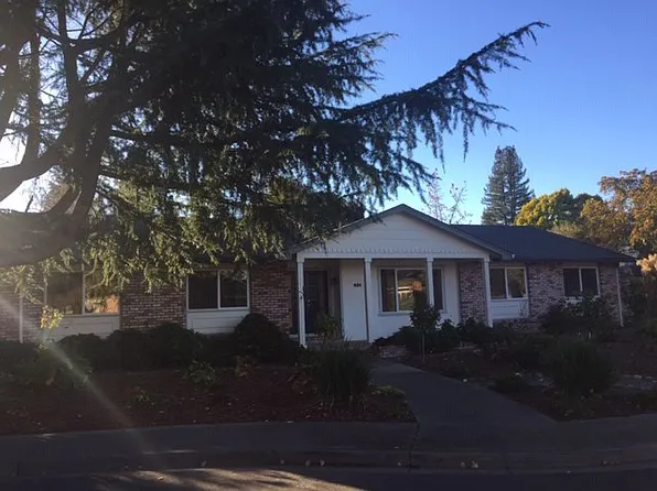 631 Este Madera Ct, Sonoma, CA 95476