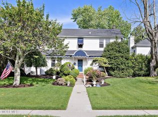 21 Westra St, Interlaken, NJ 07712