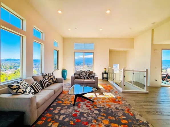 3051 San Jose Vineyard Ct #2, San Jose, CA 95136