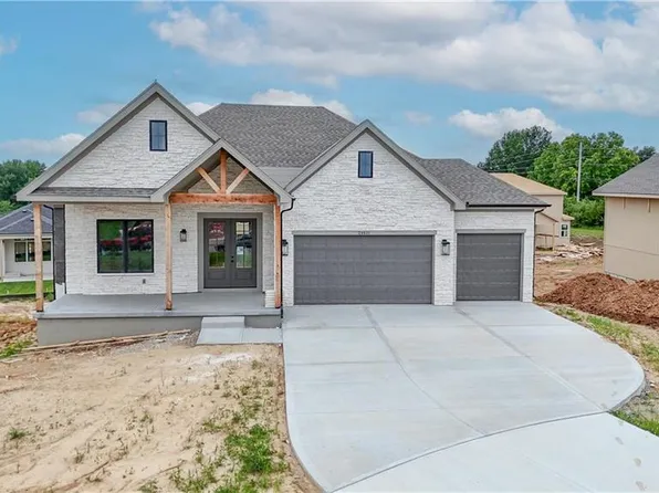 24621 W 60th Ter, Shawnee, KS 66226