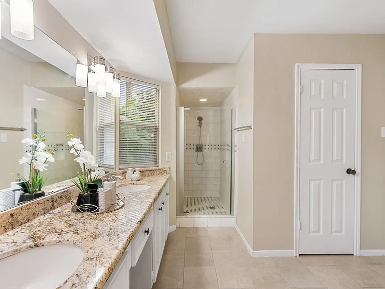 11423 Wickersham Ln — Photo 21