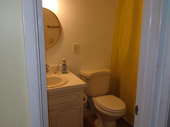 4th image of 2601 NE 14th St Causeway #233