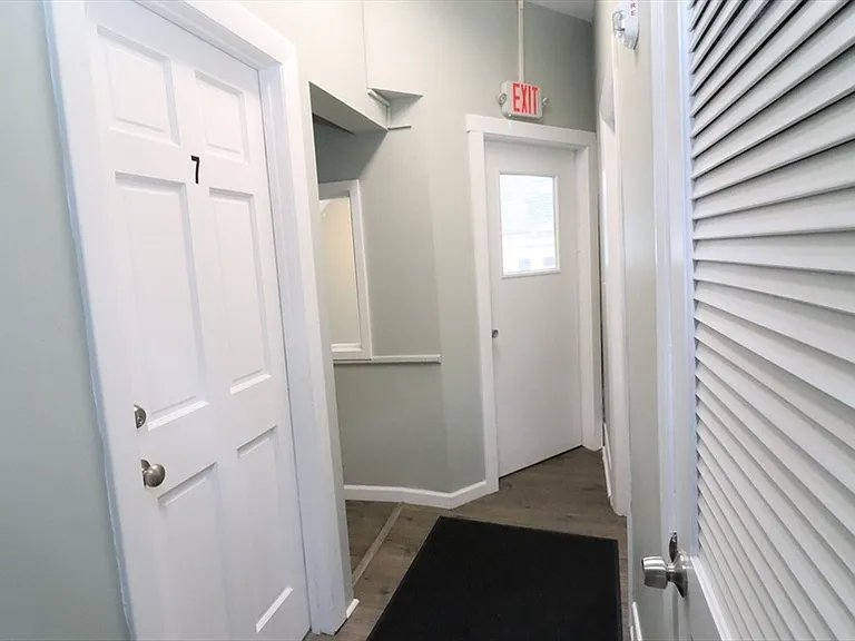 44 South St #7 — Photo 8