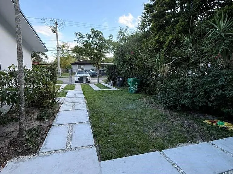 325 NE 131st St — Photo 61