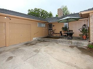 705 Raintree Rd, Fort Worth, TX 76103