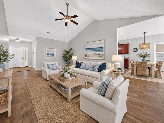 2nd image of 385 Lenox Dr.