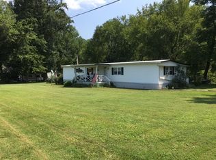 200 Hager Cove Rd, Greenup, KY 41144