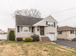 75 S Hill Rd, Colonia, NJ 07067