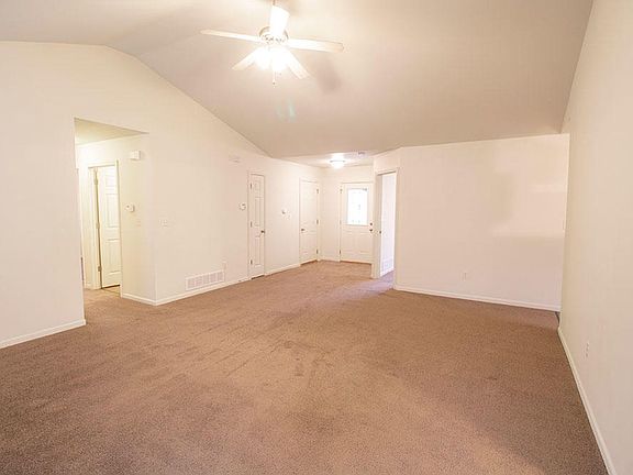 4th image of 1424 Bodie Dr