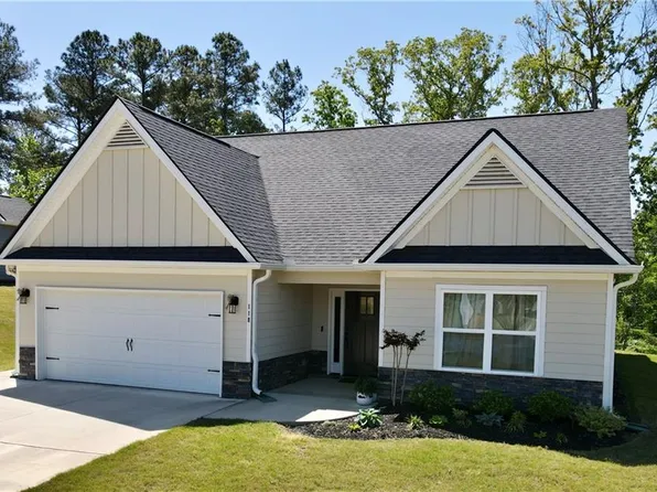 118 Whitley Xing, Rockmart, GA 30153