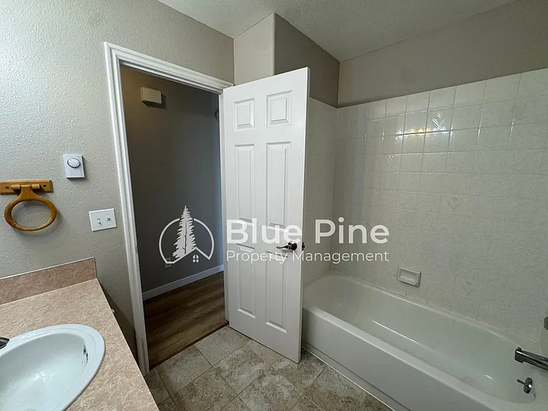 3535 Spring Creek Dr — Photo 14