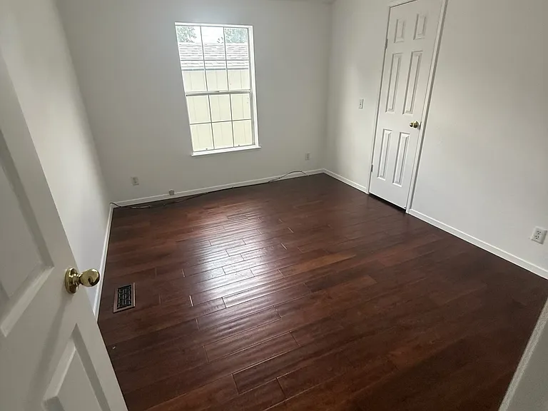 107 Tawnya Cir — Photo 5