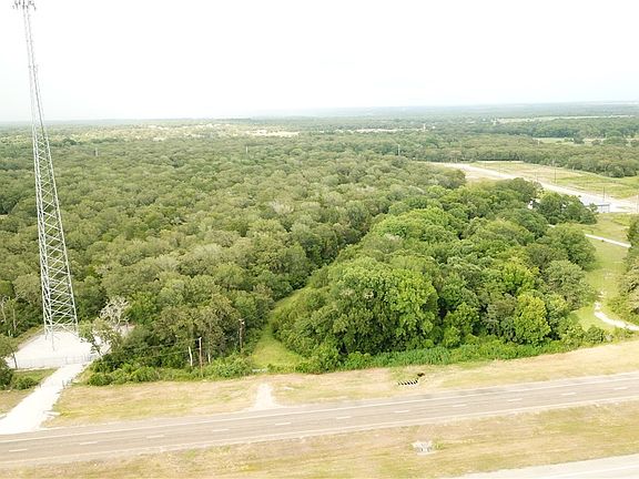 3rd image of 22373 State Highway 6 Cir