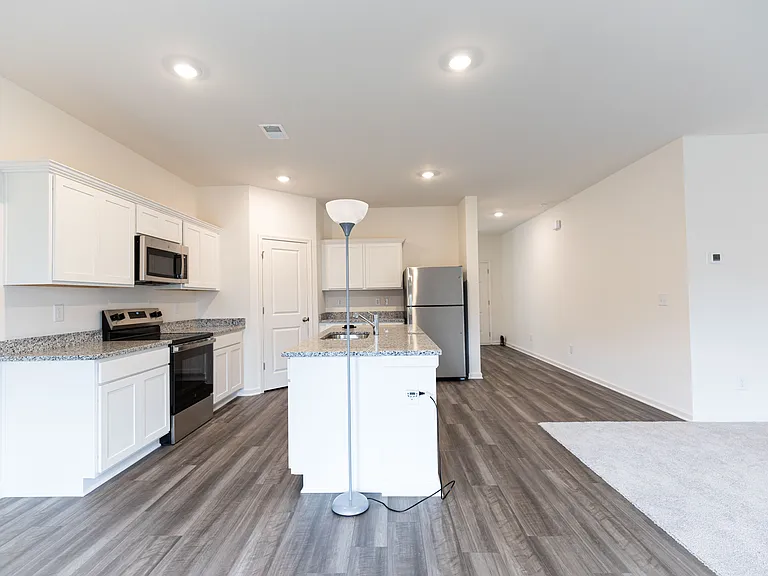 7662 Saffron Ave — Photo 5