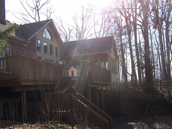 2nd image of 6338 Red Oak Dr