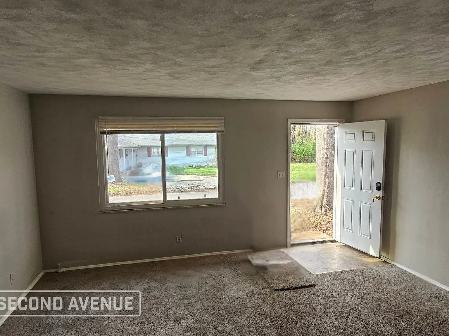 3 bed, 2.0 bath, 1512 sqft, $1,325 — Photo 2