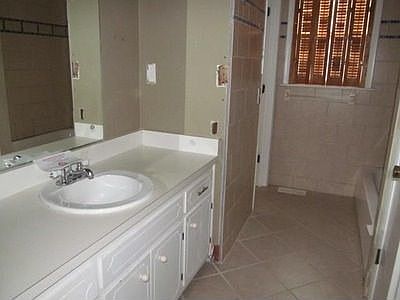 2nd image of 24 Poplar Dr