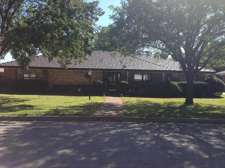 Exterior - Front